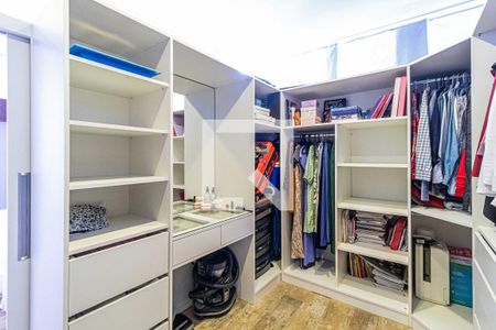 Apartamento à venda com 176m², 4 quartos e 2 vagasSuite superior - Closet