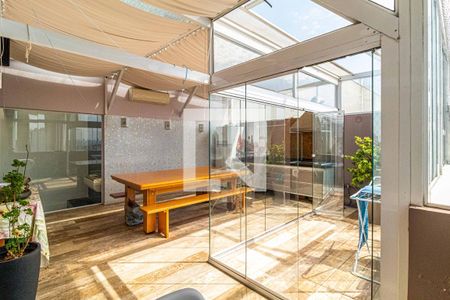 Apartamento à venda com 176m², 4 quartos e 2 vagasChurrasqueira