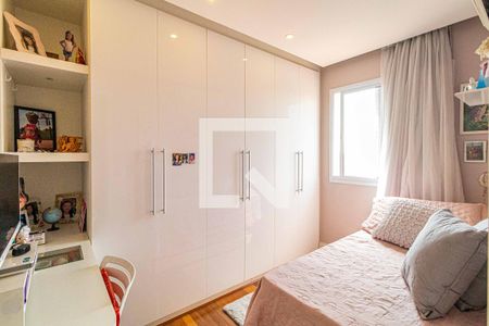 Apartamento à venda com 176m², 4 quartos e 2 vagasQuarto 01