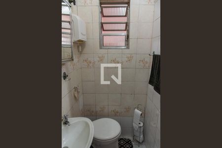 Casa à venda com 180m², 3 quartos e 1 vagaBanheiro 2