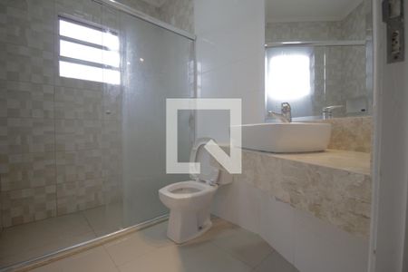 Casa à venda com 278m², 5 quartos e 5 vagasBanheiro 1