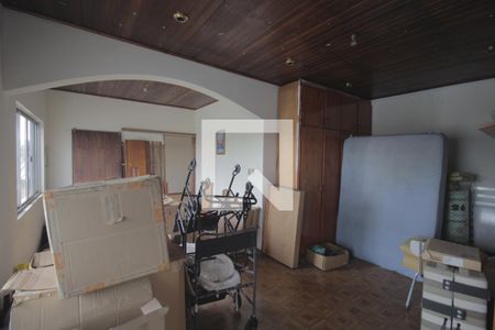 Casa à venda com 278m², 5 quartos e 5 vagasQuarto 5