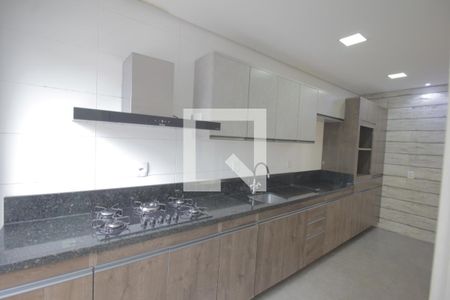 Casa à venda com 278m², 5 quartos e 5 vagasCozinha