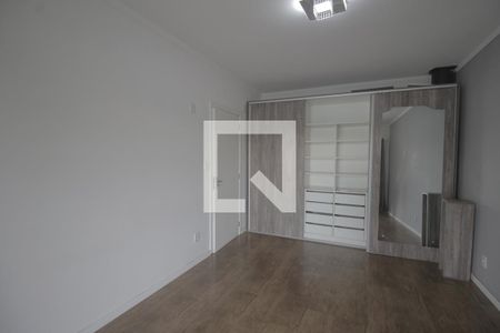 Casa à venda com 278m², 5 quartos e 5 vagasQuarto 3