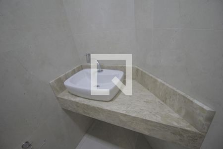 Casa à venda com 278m², 5 quartos e 5 vagasLavabo