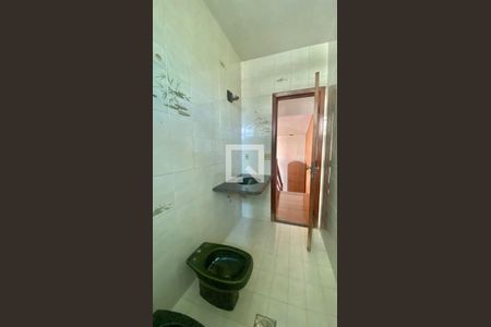 Casa à venda com 361m², 4 quartos e 2 vagasBanheiro Social