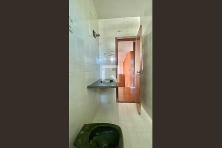 Casa à venda com 361m², 4 quartos e 2 vagasBanheiro Social