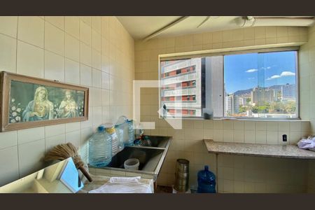 Casa à venda com 361m², 4 quartos e 2 vagasÁrea de Serviço