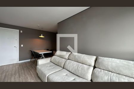 Sala
 de apartamento para alugar com 2 quartos, 90m² em Capão da Imbuia, Pinhais
