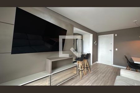 Sala
 de apartamento para alugar com 2 quartos, 90m² em Capão da Imbuia, Pinhais
