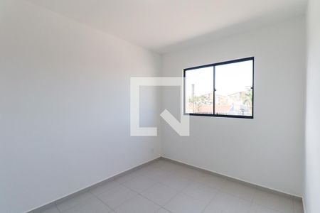 Quarto 2 de apartamento para alugar com 2 quartos, 45m² em Parque da Fonte, São José dos Pinhais