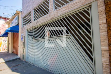 Casa para alugar com 80m², 2 quartos e 1 vagaFachada