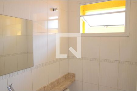 Casa à venda com 200m², 3 quartos e 6 vagasLavabo