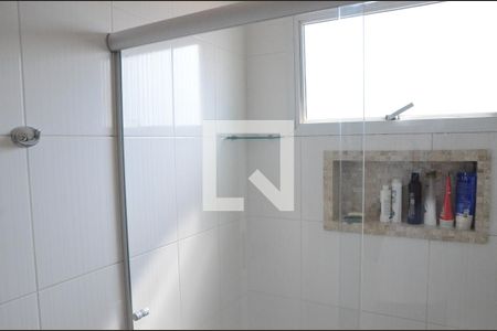 Casa à venda com 200m², 3 quartos e 6 vagasBanheiro da Suíte 1