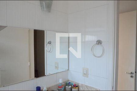 Casa à venda com 200m², 3 quartos e 6 vagasBanheiro da Suíte 1