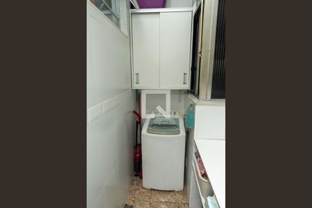 Apartamento à venda com 80m², 3 quartos e 1 vagaÁrea de Serviço