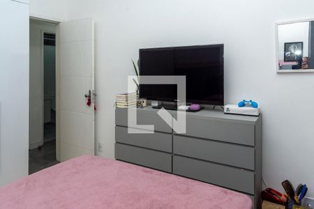 Apartamento à venda com 80m², 3 quartos e 1 vagaQuarto 2 - Armários