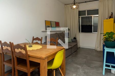 Sala de apartamento à venda com 3 quartos, 80m² em Tanque, Rio de Janeiro