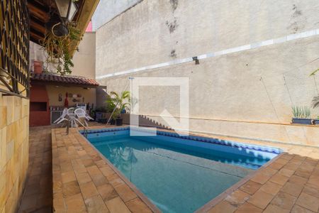 Casa à venda com 374m², 5 quartos e 4 vagasÁrea comum