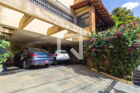 Casa à venda com 374m², 5 quartos e 4 vagasÁrea comum