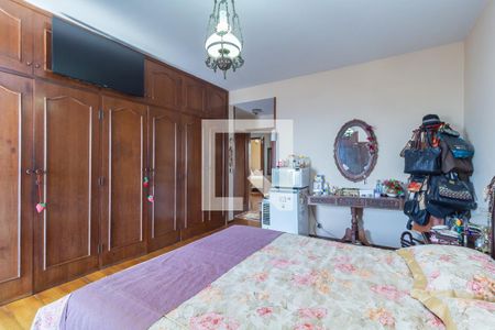 Casa à venda com 374m², 5 quartos e 4 vagasQuarto 5