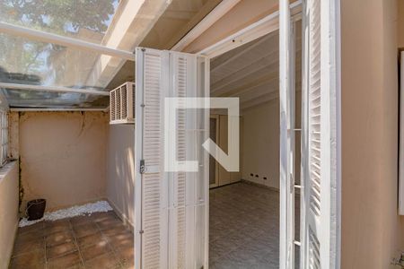 Casa à venda com 269m², 3 quartos e 3 vagasSacada do Quarto 2