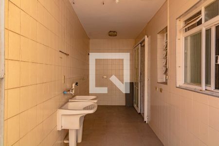 Casa à venda com 269m², 3 quartos e 3 vagasÁrea de Serviço