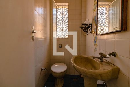 Casa à venda com 269m², 3 quartos e 3 vagasLavabo