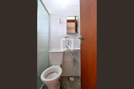 Banheiro Social de kitnet/studio para alugar com 1 quarto, 20m² em Vila Sao Pedro, Santo André