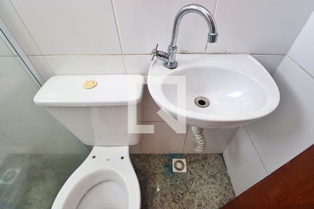 Banheiro Social de kitnet/studio para alugar com 1 quarto, 20m² em Vila Sao Pedro, Santo André