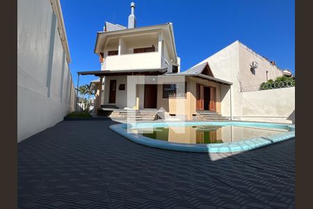 Casa à venda com 348m², 3 quartos e 3 vagasÁrea comum - Piscina