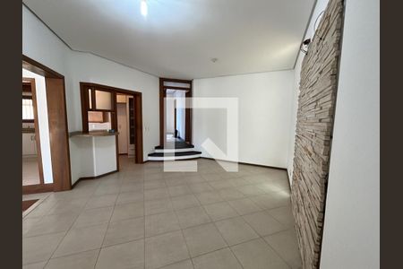 Sala 1 de casa à venda com 3 quartos, 348m² em Centro, Canoas