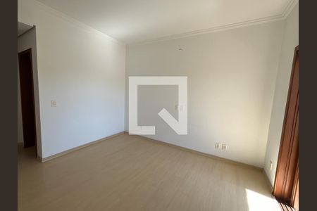 Casa à venda com 348m², 3 quartos e 3 vagasSuíte