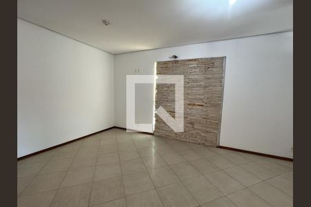 Sala 1 de casa à venda com 3 quartos, 348m² em Centro, Canoas