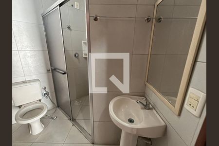 Casa à venda com 348m², 3 quartos e 3 vagasBanheiro 2
