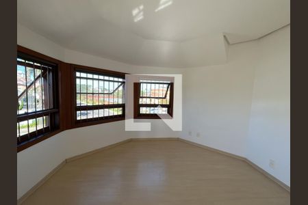 Casa à venda com 348m², 3 quartos e 3 vagasEscritório