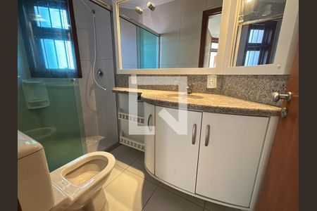 Casa à venda com 348m², 3 quartos e 3 vagasBanheiro 1