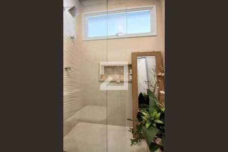 Casa de condomínio à venda com 309m², 4 quartos e 4 vagasBanheiro