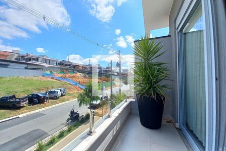 Casa de condomínio à venda com 309m², 4 quartos e 4 vagasVaranda da Suíte 3