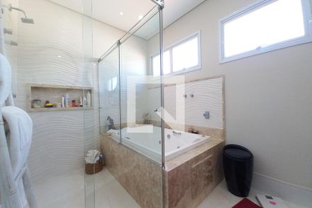 Casa de condomínio à venda com 309m², 4 quartos e 4 vagasBanheiro da Suíte 3