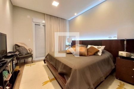 Casa de condomínio à venda com 309m², 4 quartos e 4 vagasQuarto 3 - Suíte