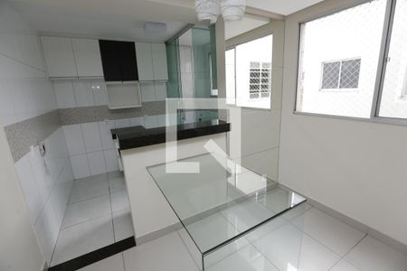 Sala de apartamento para alugar com 2 quartos, 48m² em Santa Maria, Contagem