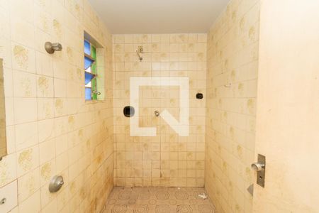 Casa à venda com 390m², 3 quartos e 3 vagas Casa à venda com 390m², 3 quartos e 3 vagasBanheiro Social