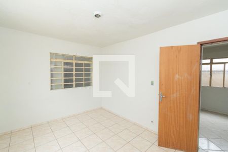 Casa à venda com 390m², 3 quartos e 3 vagas Casa à venda com 390m², 3 quartos e 3 vagasSuíte