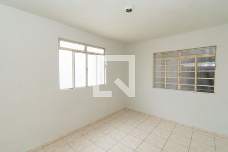 Casa à venda com 390m², 3 quartos e 3 vagas Casa à venda com 390m², 3 quartos e 3 vagasSuíte