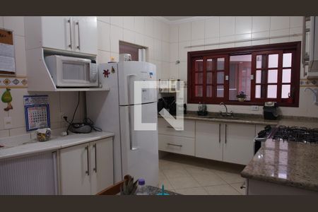 Casa à venda com 178m², 3 quartos e 2 vagasCozinha