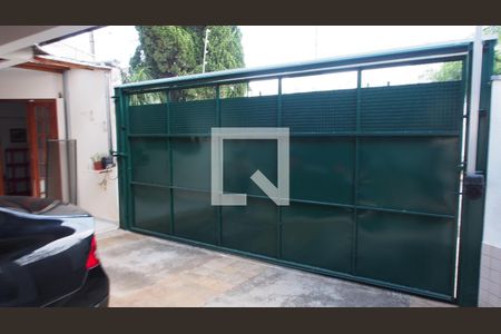 Casa à venda com 178m², 3 quartos e 2 vagasGaragem