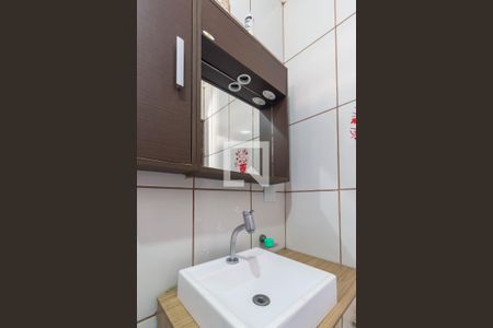 Banheiro de casa para alugar com 2 quartos, 209m² em Vila Yolanda, Osasco