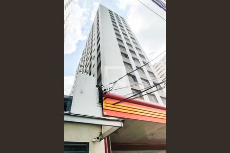 Apartamento para alugar com 65m², 2 quartos e sem vagaFachada e portaria