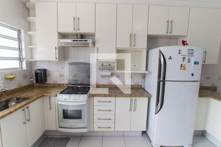 Casa para alugar com 150m², 2 quartos e 1 vaga Casa para alugar com 150m², 2 quartos e 1 vagaCozinha